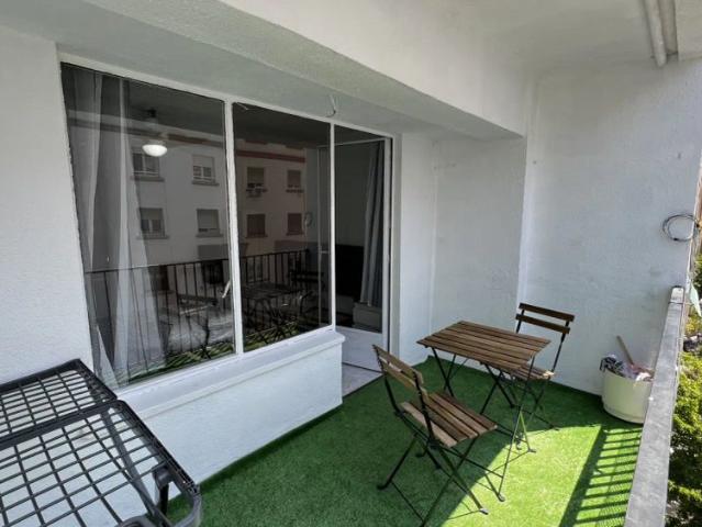 Room in a shared 4 bedroom apartment for rent in La Petxina, Valencia
