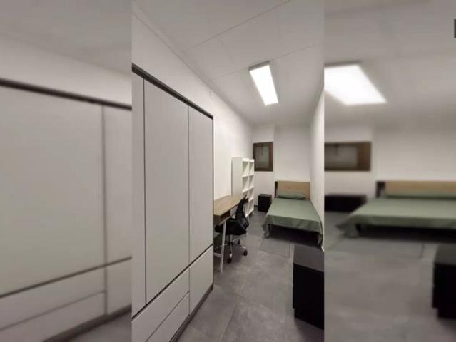 Room in a shared 4 bedroom apartment for rent in La Torrassa, bills included