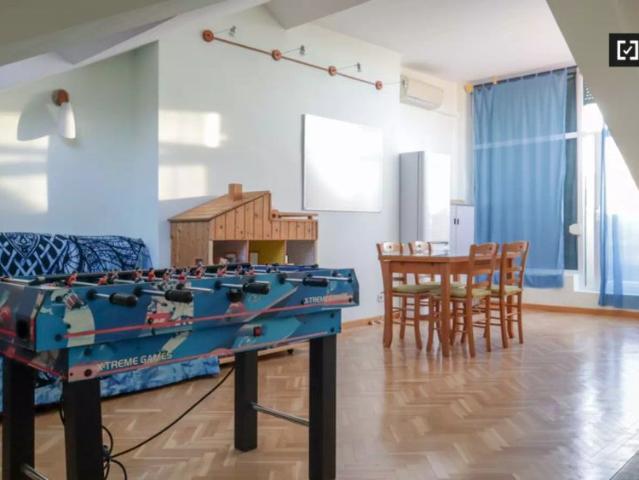 Room in a shared 4 bedroom apartment for rent in Leganés, only students