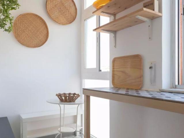 Room in a shared 4 bedroom apartment for rent in Lucero