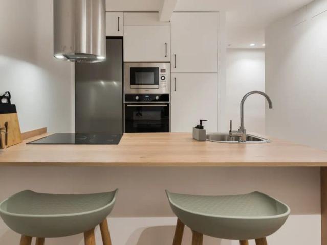 Room in a shared 4 bedroom apartment for rent in Móstoles, professionals perfect