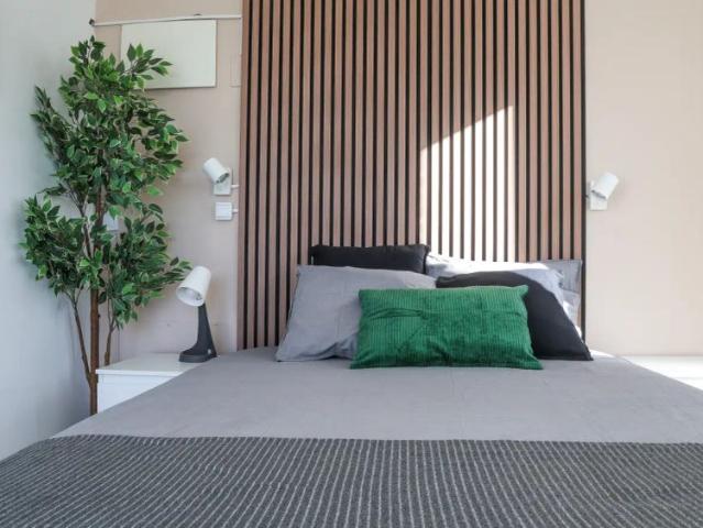 Room in a shared 4 bedroom apartment for rent in Numancia, Madrid