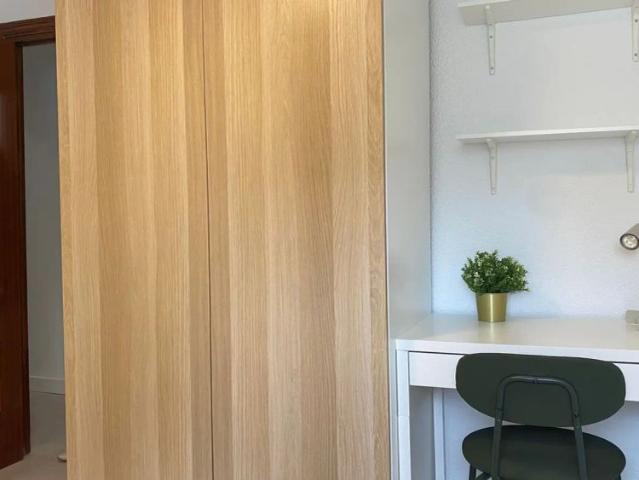 Room in a shared 4 bedroom apartment for rent in San Cristóbal