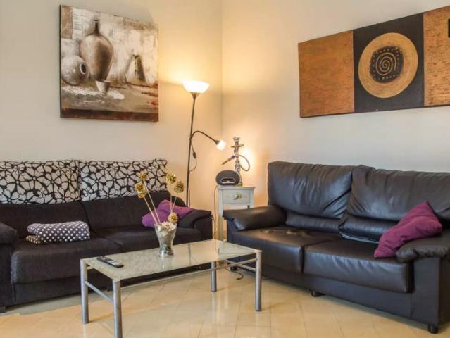 Room in a shared 4 bedroom apartment for rent in Sant Antoni, perfect for students