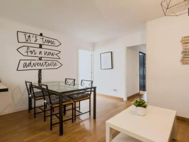 Room in a shared 4 bedroom apartment for rent in Sant Martí de Provençals