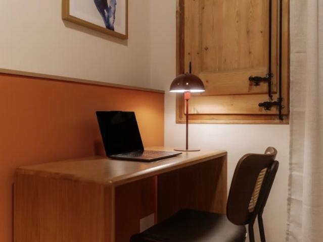 Room in a shared 4 bedroom apartment for rent in Sant Pere Santa Caterina i la Ribera, bills included