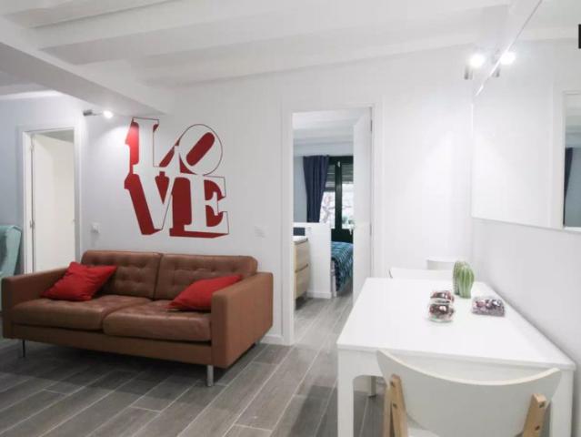 Room in a shared 4 bedroom apartment for rent in Sant Pere Santa Caterina i la Ribera
