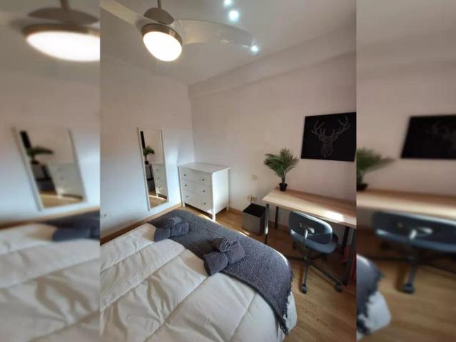 Room in a shared 4 bedroom apartment for rent in Palacio