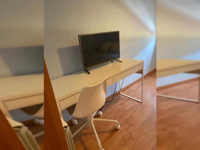 Room in a shared 4 bedroom apartment for rent in Terrassa, bills included