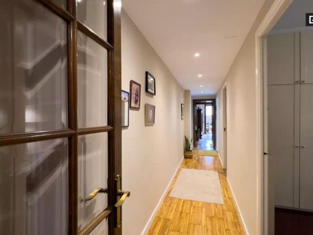 Room in a shared 4 bedroom apartment for rent in Vallcarca i els Penitents for females only