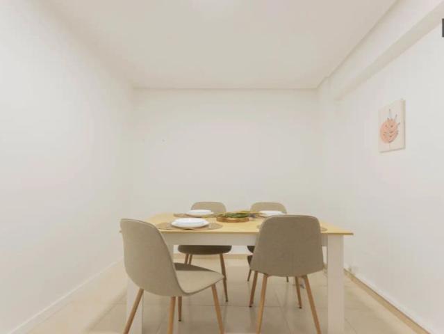 Room in a shared 4 bedroom apartment for rent in Vara de Quart
