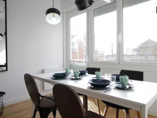 Room in a shared 4 bedroom apartment for rent in Vila de Gràcia