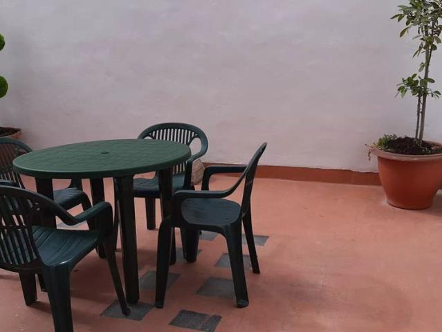 Room in a shared 4 bedroom apartment for rent in Zaragoza, onlyFemales