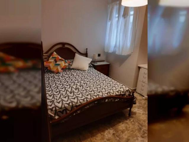 Room in a shared 4 bedroom apartment for rent in Zaragoza, onlyFemales