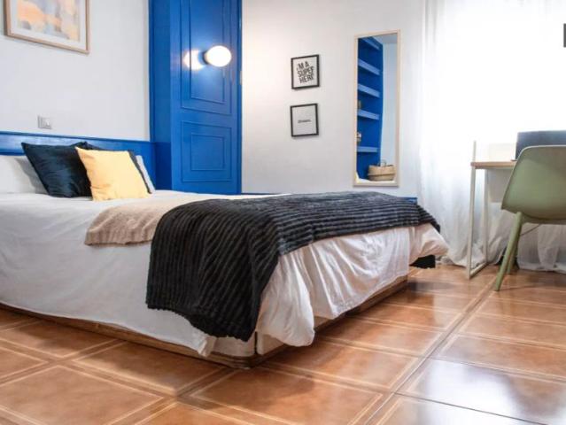 Room in a shared 5 bedroom apartment for rent in Casa de Campo, professionals and students only