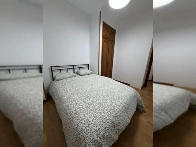 Room in a shared 5 bedroom apartment for rent in Castillejos, professionals and students only