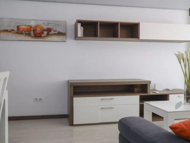 Room in a shared 5 bedroom apartment for rent in Alcalá de Henares