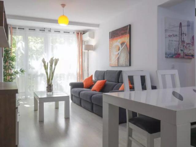 Room in a shared 5 bedroom apartment for rent in Alcalá de Henares