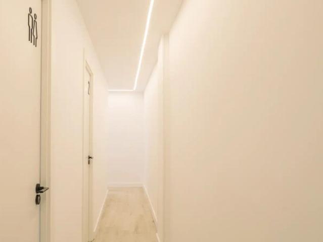 Room in a shared 5 bedroom apartment for rent in Alicante, perfect for students and professionals