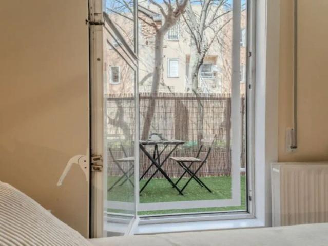 Room in a shared 5 bedroom apartment for rent in Almenara