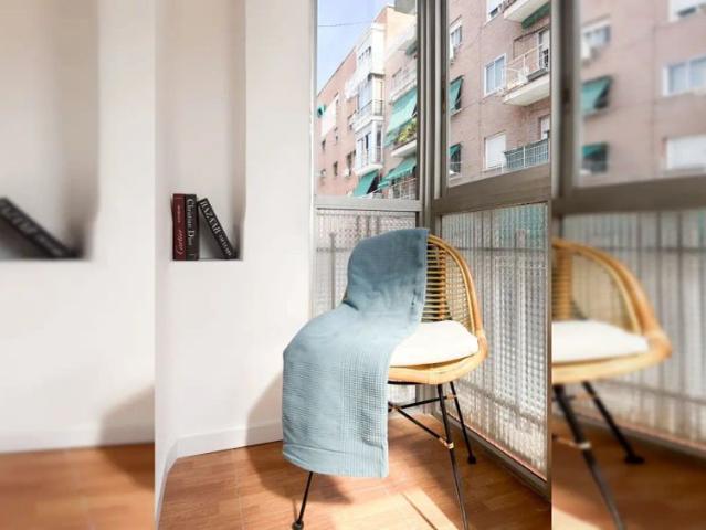 Room in a shared 5 bedroom apartment for rent in Almendrales, all bills included