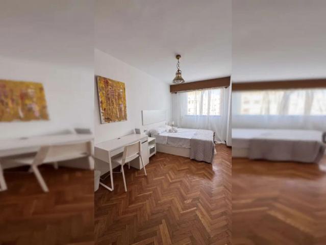 Room in a shared 5 bedroom apartment for rent in La Petxina, professionals only