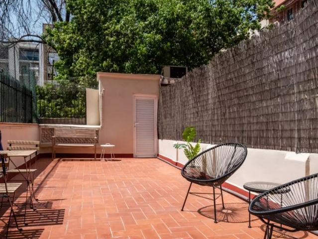 Room in a shared 5 bedroom apartment for rent in l'Antiga Esquerra de l'Eixample, bills included