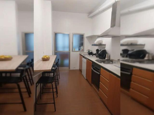 Room in a shared 5 bedroom apartment for rent in Murcia, all bills included, smoking allowed