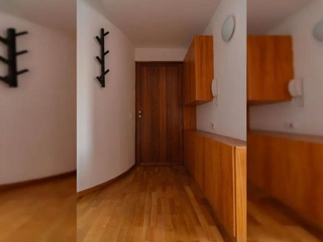 Room in a shared 5 bedroom apartment for rent in Porto