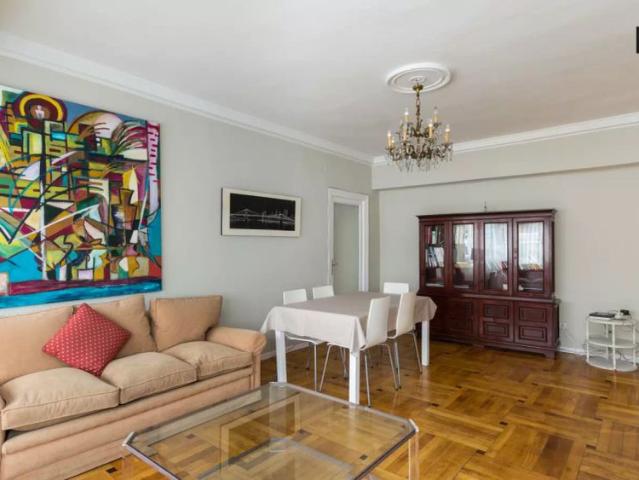 Room in a shared 5 bedroom apartment for rent in Prosperidad