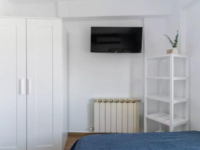 Room in a shared 5 bedroom apartment for rent in Puerta Bonita