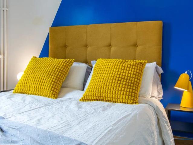 Room in a shared 5 bedroom apartment for rent in Ríos Rosas, all bills included