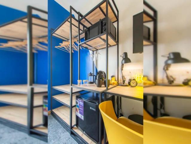 Room in a shared 5 bedroom apartment for rent in Ríos Rosas, all bills included