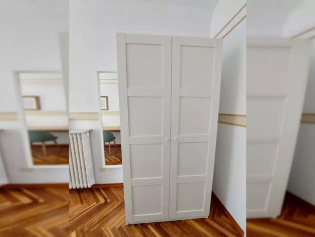 Room in a shared 6 bedroom apartment for rent in Castilla, all bills included