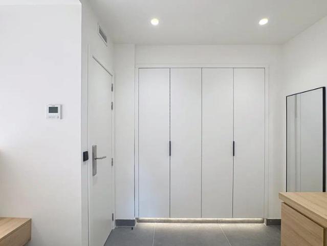 Room in a shared 6 bedroom apartment for rent in Almenara