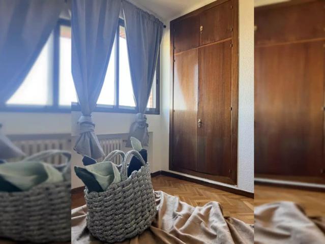 Room in a shared 6 bedroom apartment for rent in Estrella, all bills included
