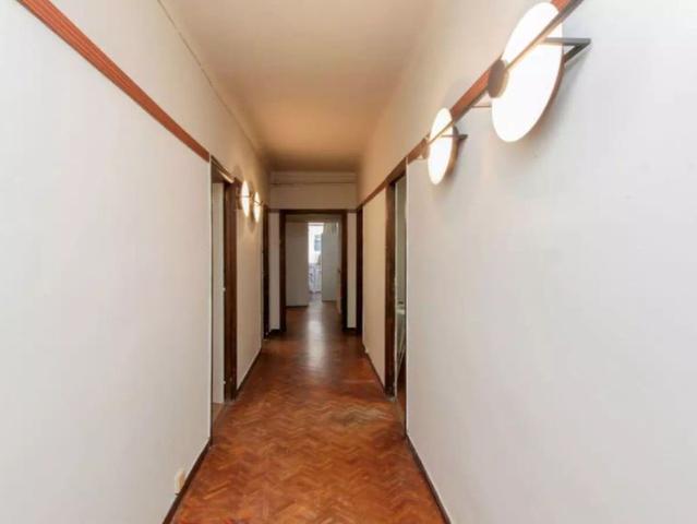 Room in a shared 6 bedroom apartment for rent in Sant Gervasi Galvany, professionals and students only
