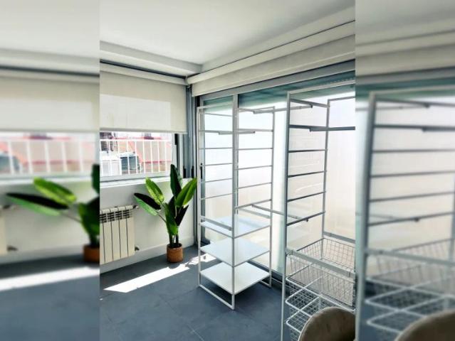 Room in a shared 6 bedroom apartment for rent in Prosperidad, all bills included