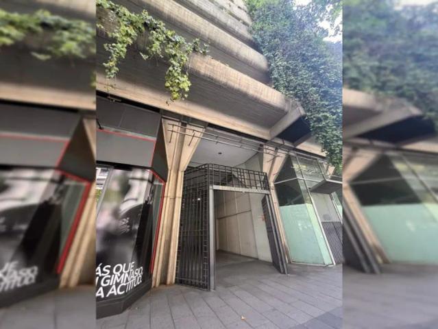 Room in a shared 6 bedroom apartment for rent in Universidad, only females