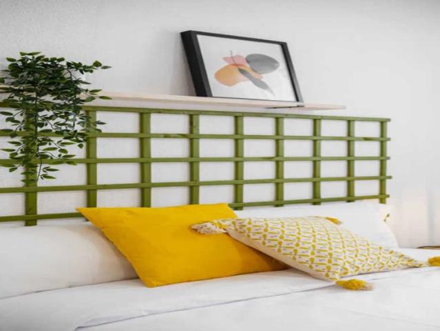Room in a shared 7 bedroom apartment for rent in Castellana