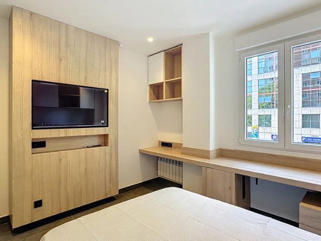 Room in a shared 7 bedroom apartment for rent in Almenara