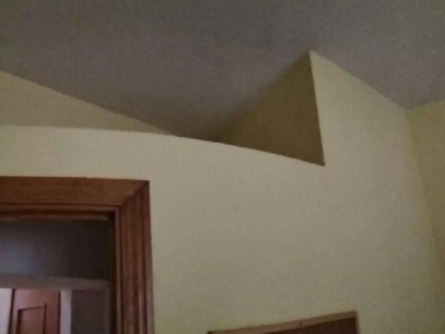 Room in a shared 7 bedroom apartment for rent in Bellas Vistas with all bills included