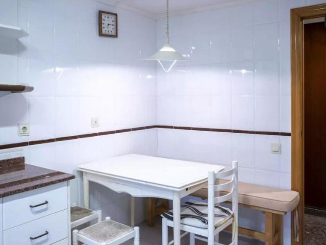 Room in a shared 7 bedroom apartment for rent in La Vega Baixa, Valencia, perfect for professionals and students
