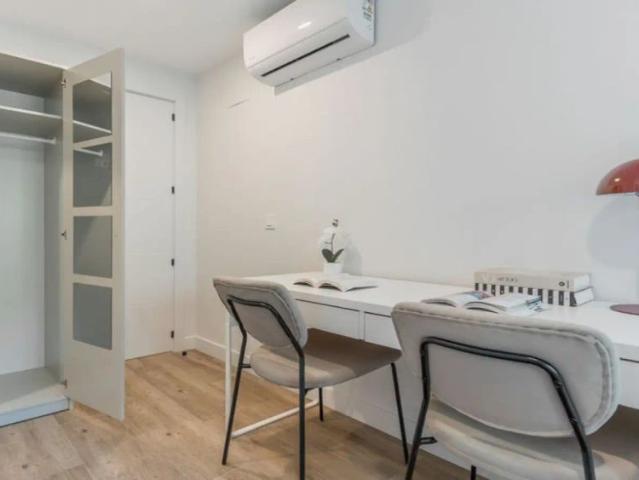 Room in a shared 7 bedroom apartment for rent in San Isidro