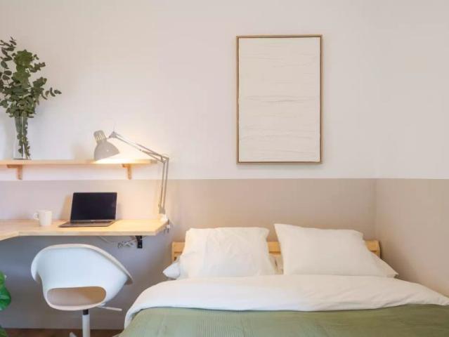 Room in a shared 7 bedroom apartment for rent in Sant Gervasi Galvany