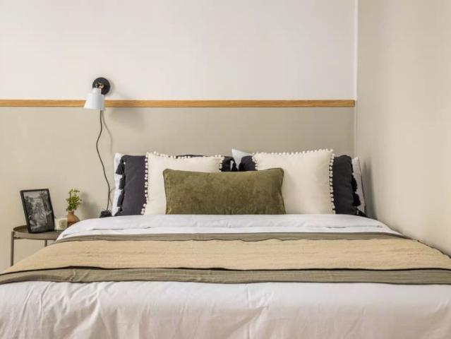 Room in a shared 7 bedroom apartment for rent in Sant Gervasi Galvany, perfect for professionals and students