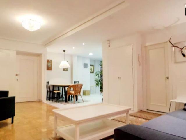 Room in a shared 8 bedroom apartment for rent in Castillejos, all bills included