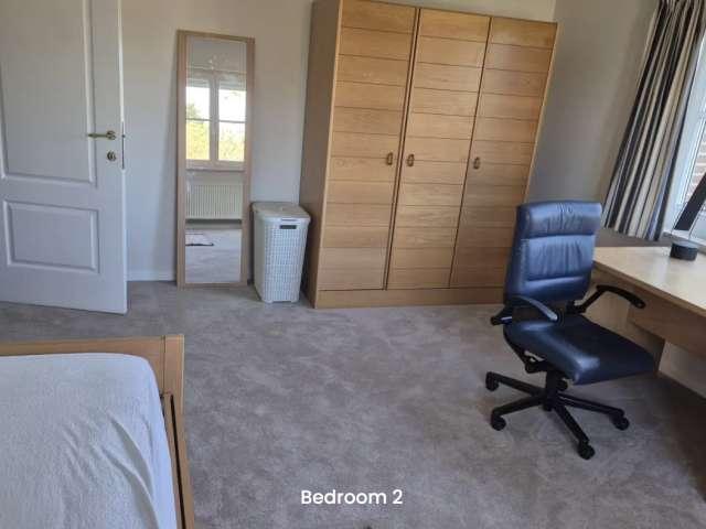 Room in beautiful house for rent in Putdaal