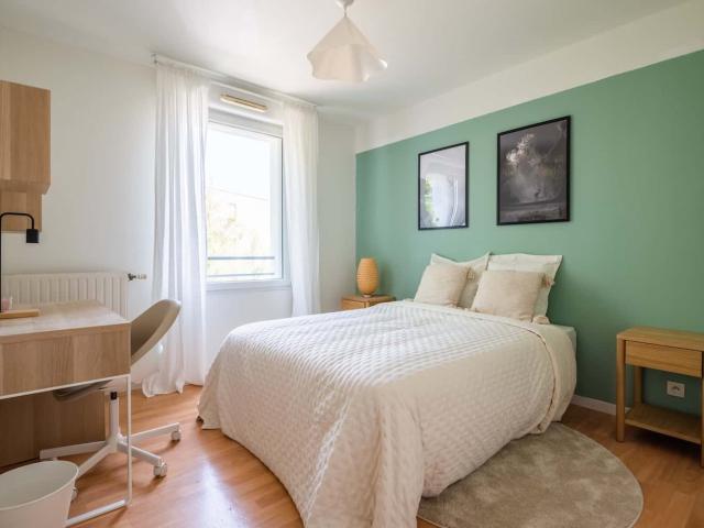 Room in Boulevard Albert 1er, Bordeaux for 88 m² with 4 bedrooms
