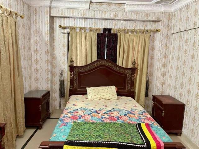 Room in clifton block 2 Karachi Clifton ID 46369
